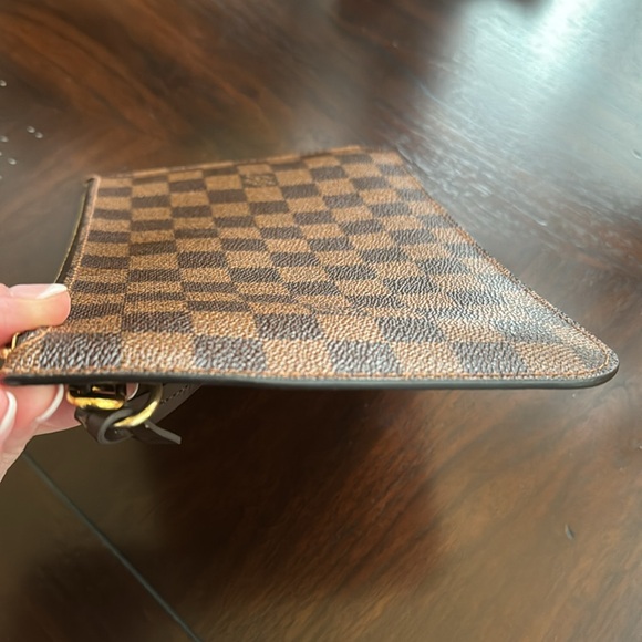 Louis Vuitton Damier Ebene Neverfull PM Pochette - Picture 6 of 12